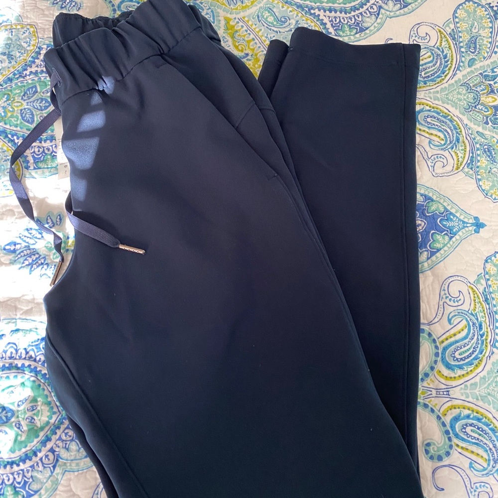 Lululemon keep moving pant